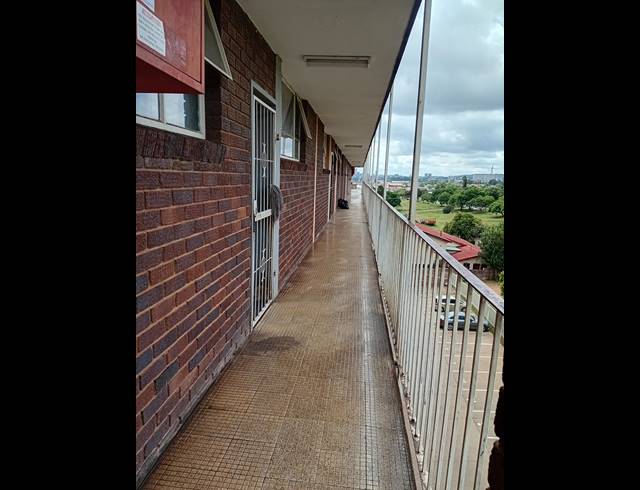 2 BEDROOM APARTMENT FOR SALE IN PROCLAMATION HILL